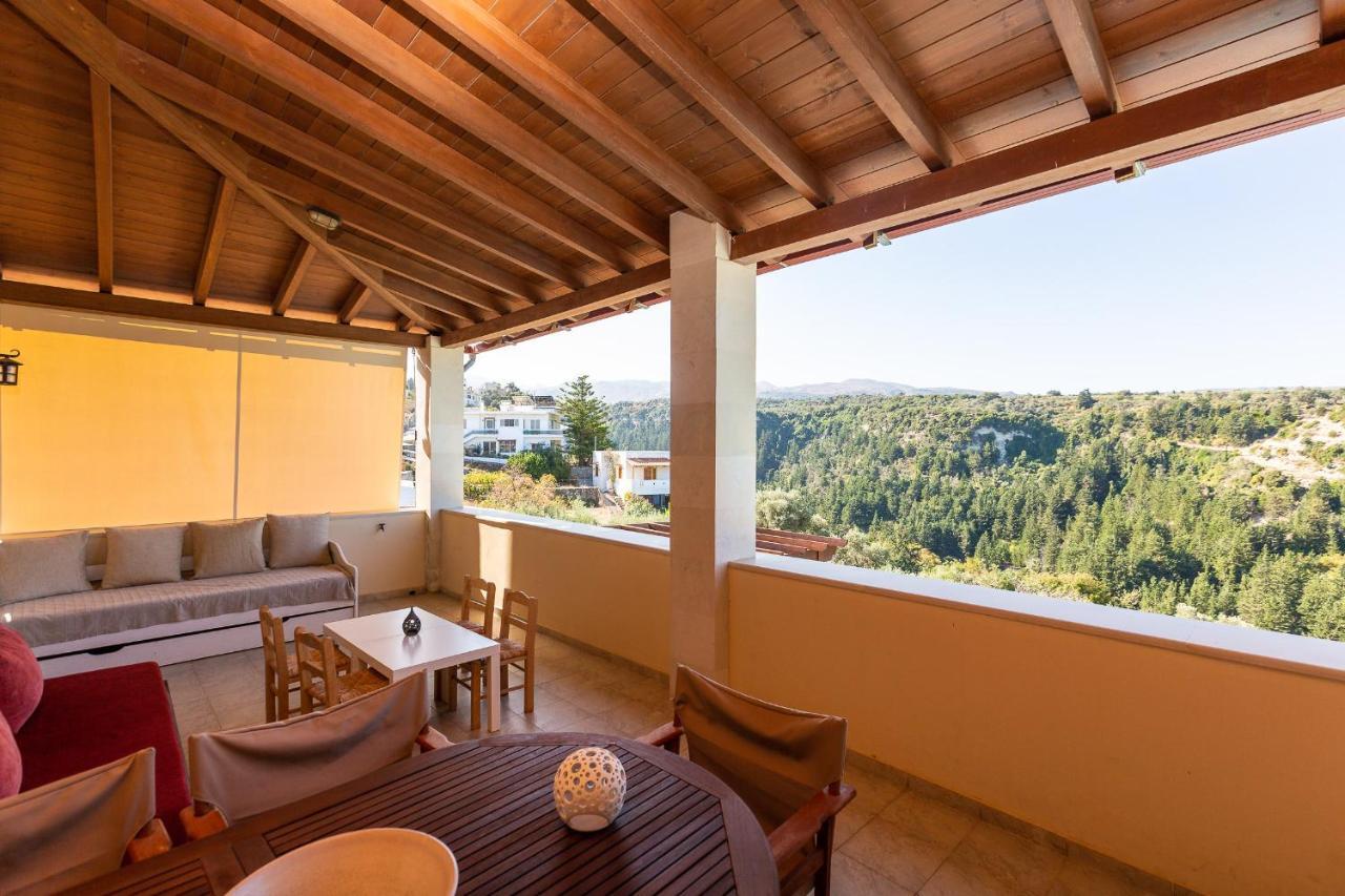 Villa Ilys Home, Country Retreat, By Thinkvilla Margarítai