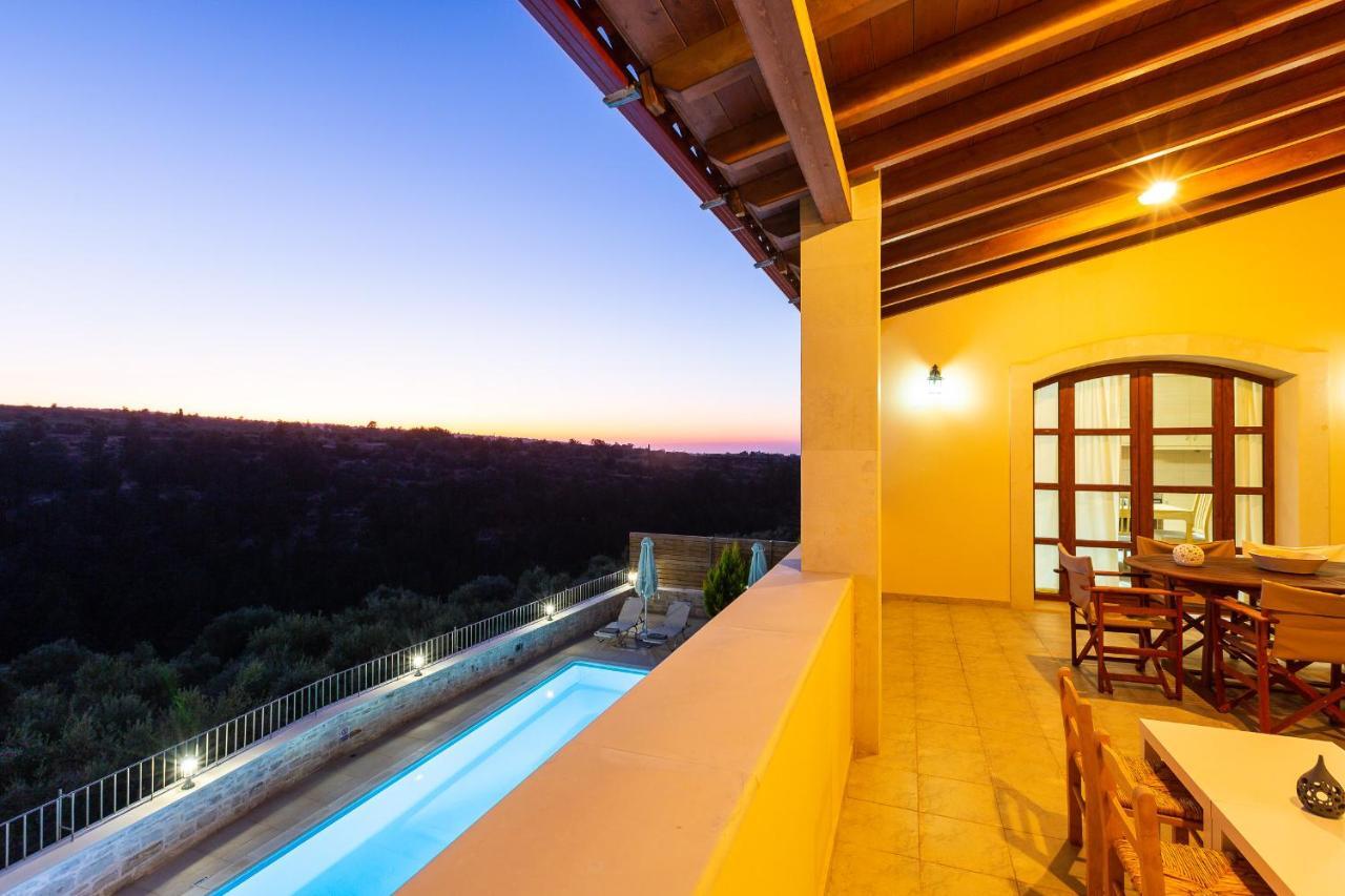 Ilys Home, A Country-chic Retreat With Pool & Bbq, By Thinkvilla