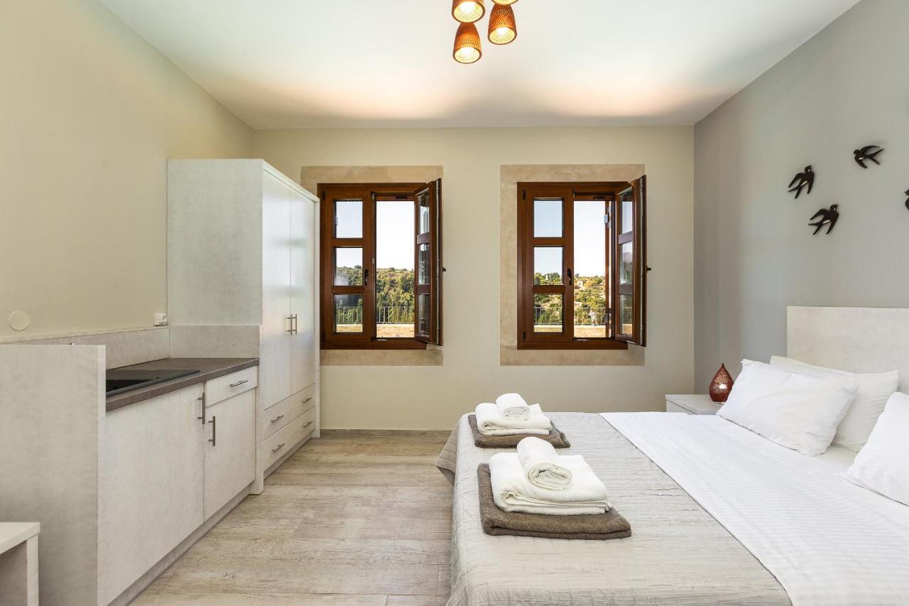 Villa Ilys Home, Country Retreat, By Thinkvilla Margarítai