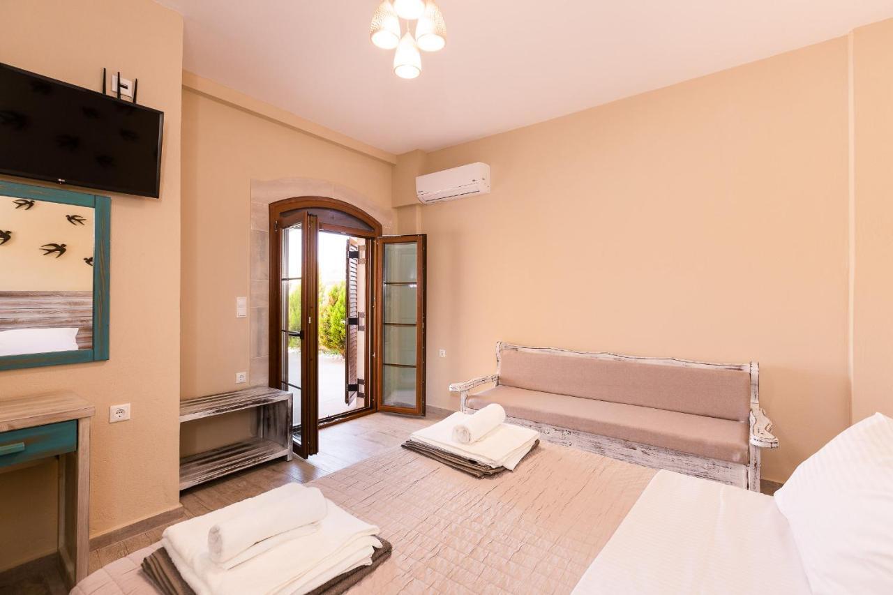 Villa Ilys Home, Country Retreat, By Thinkvilla