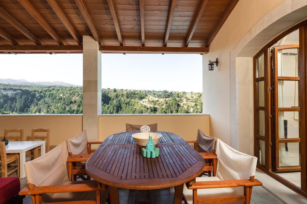 Villa Ilys Home, Country Retreat, By Thinkvilla
